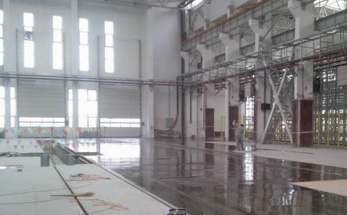 巴楚通用环氧地坪中涂